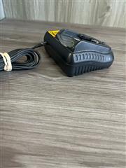 DEWALT DCB107